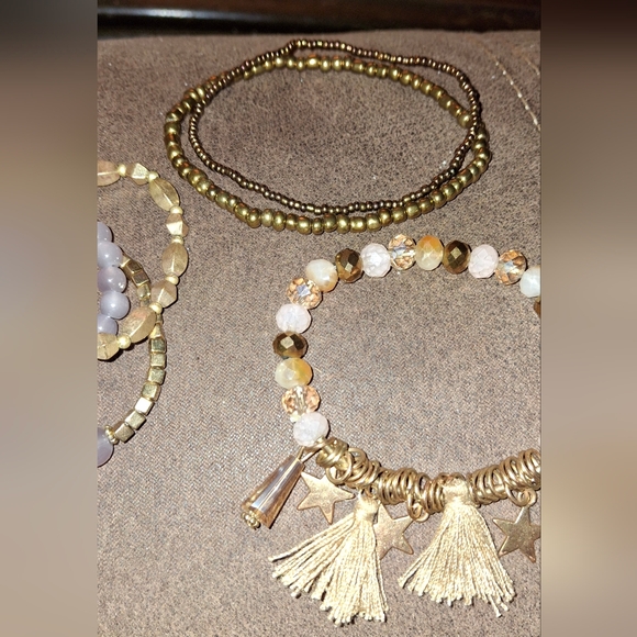 Lot of beaded bracelets stretchy goldtone lilac brushed polished metal acrylic - Picture 6 of 9